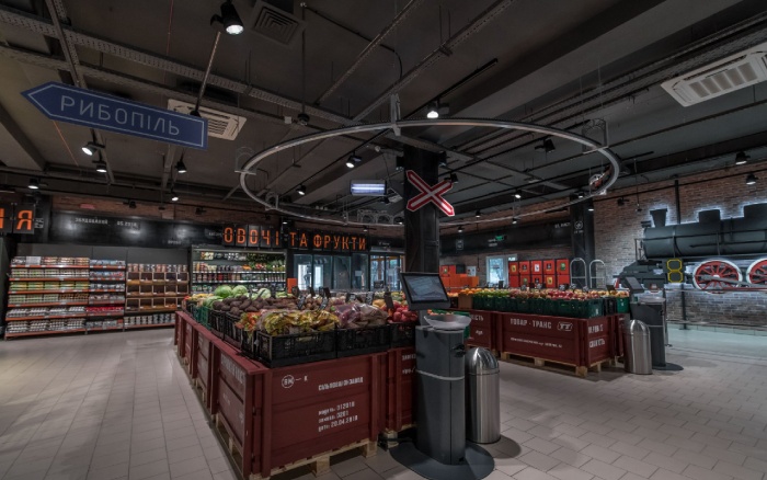 Потяг «Сільпо» прибуває до Фастова